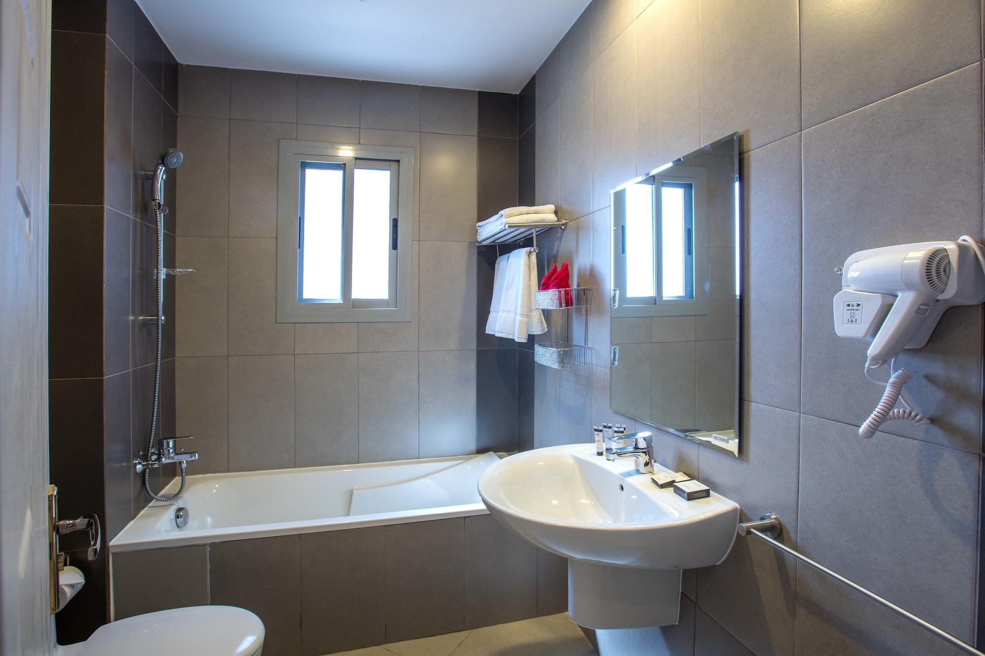 Loumage Suites And Spa Manama Ngoại thất bức ảnh