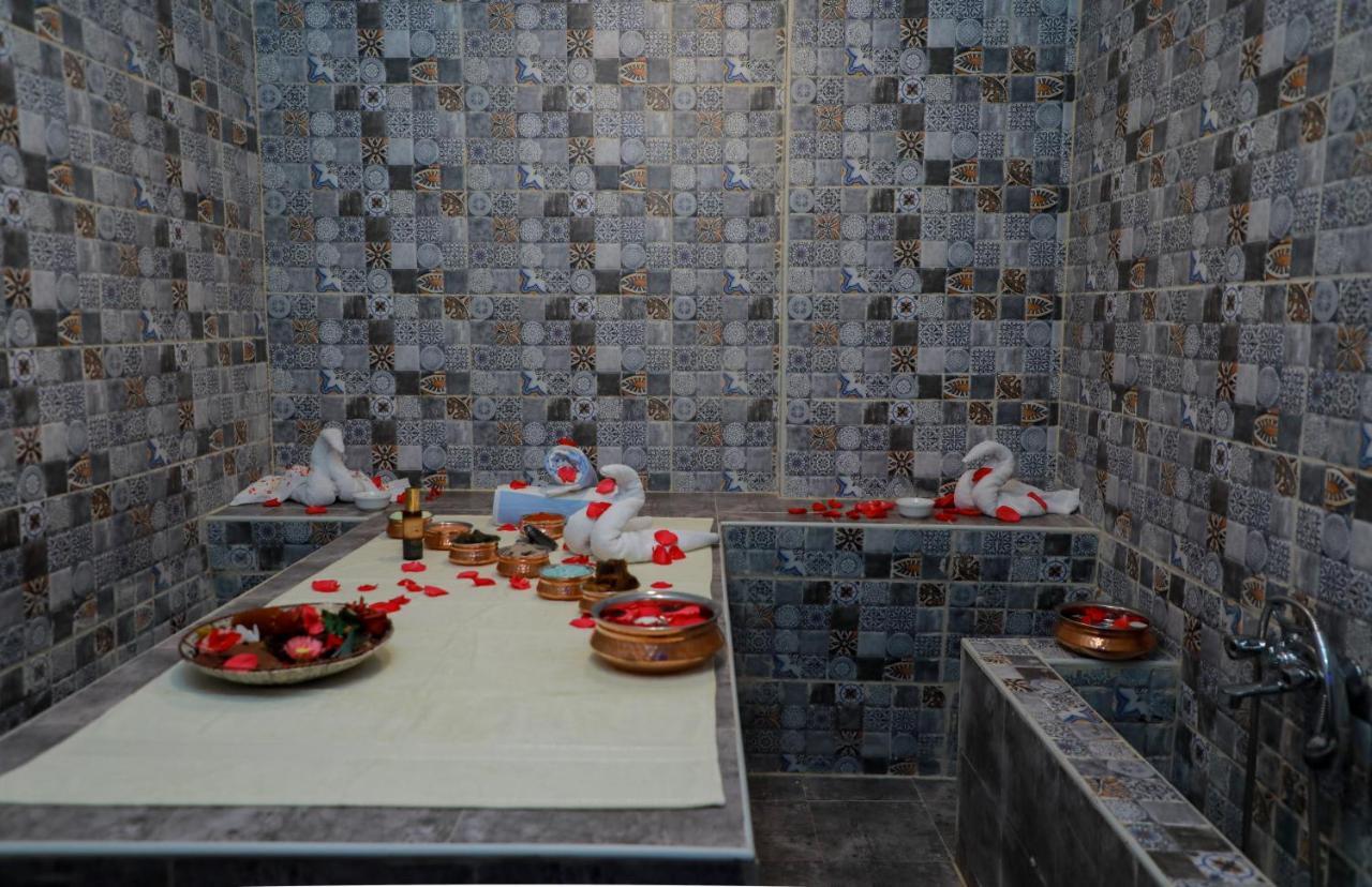 Loumage Suites And Spa Manama Ngoại thất bức ảnh