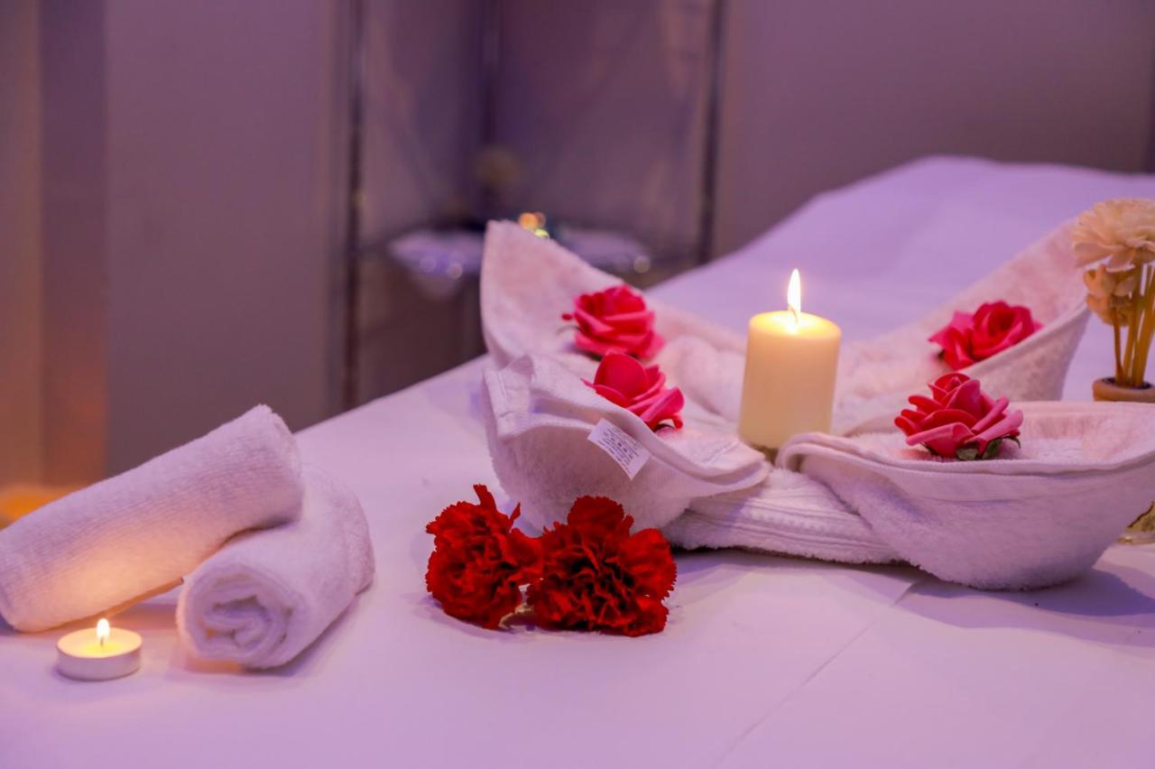 Loumage Suites And Spa Manama Ngoại thất bức ảnh